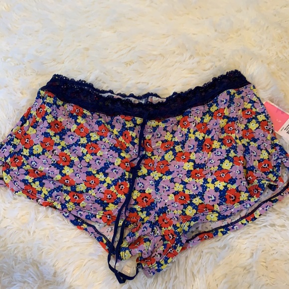 NWT Juicy Couture Cami and Shorts Sleep Set sz M - Picture 5 of 7